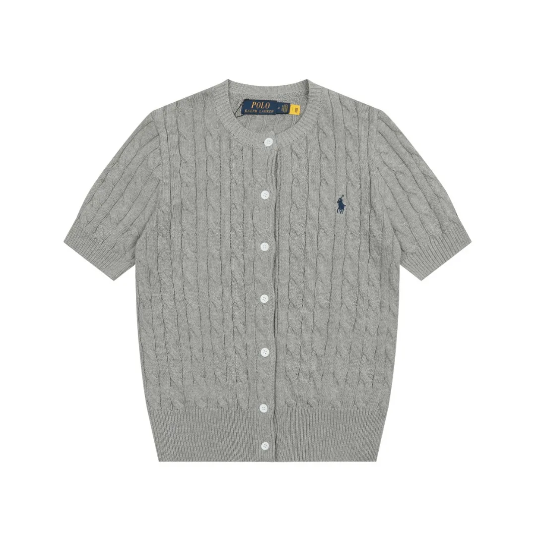 🅿️176 "Top quality" Style number: DS021# (not off the shelves all year round) [Ralph Lauren round neck cardigan solid color pony embroidered logo knitted short sleeves] ✅Ralph Lauren classic basic versatile all-season cardigan knitted short sleeves ✅Main supplier platform live broadcast Wholesale entities Replenish when out of stock Not off the shelves ✅ZP quality 1:1 version Scan the code to enter the GF website Counter quality ✅Details and quality are the only one in Guangzhou. Imported quality cotton yarn, focusing on high-end, cost-effective. Needless to say good quality. ✅The version is restored to the original order. The maximum size can be worn up to 160 pounds. Loose, comfortable and stress-free.